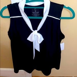 Cute Black & White She’ll with Bow Detail